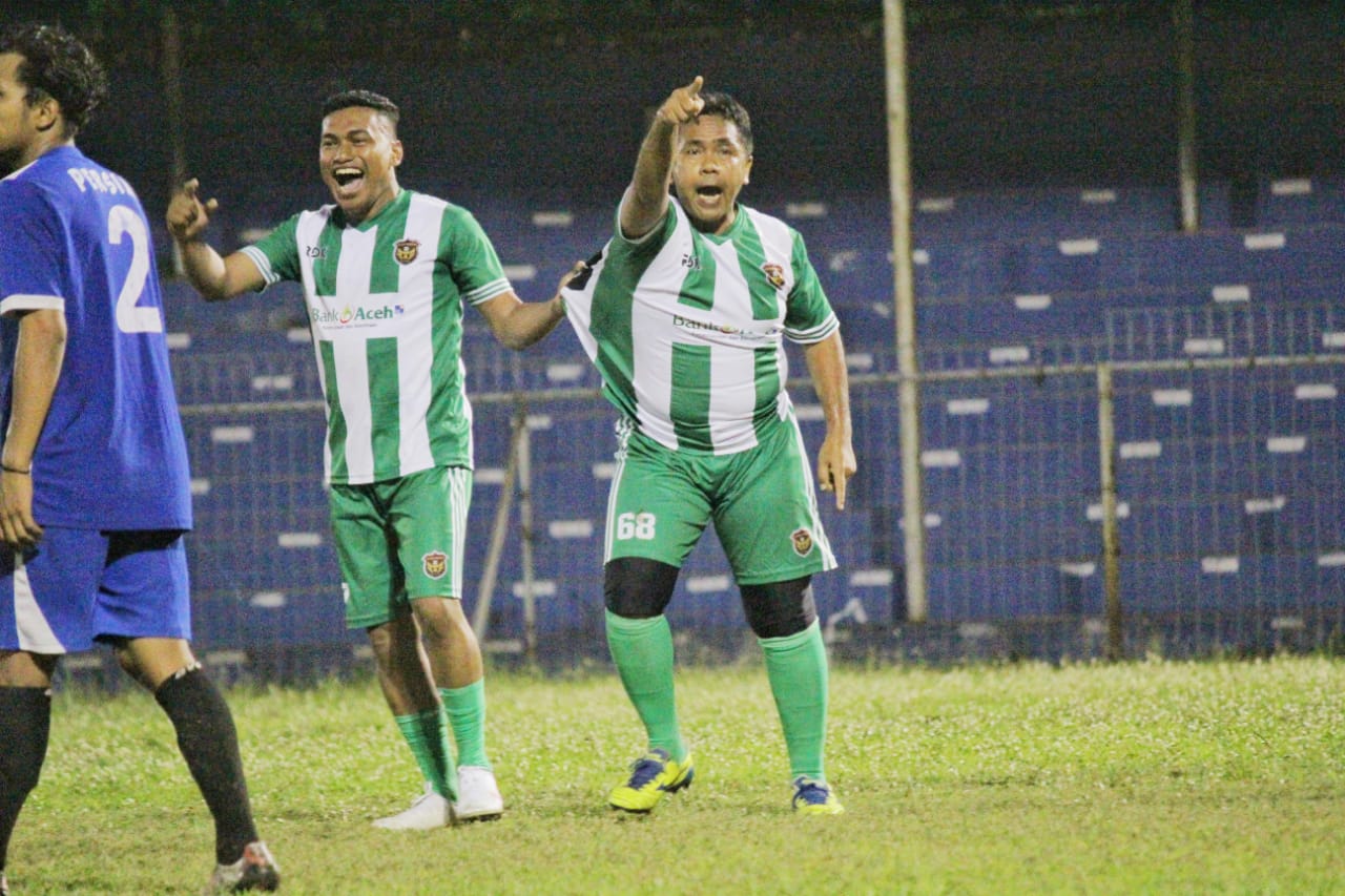 Hujan Gol di Lampineung, Legend Sigupai vs Persima Sama Kuat