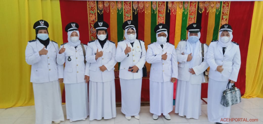 Tujuh Srikandi Aceh Singkil Dilantik Jadi Pj Kepala Desa di Aceh Singkil